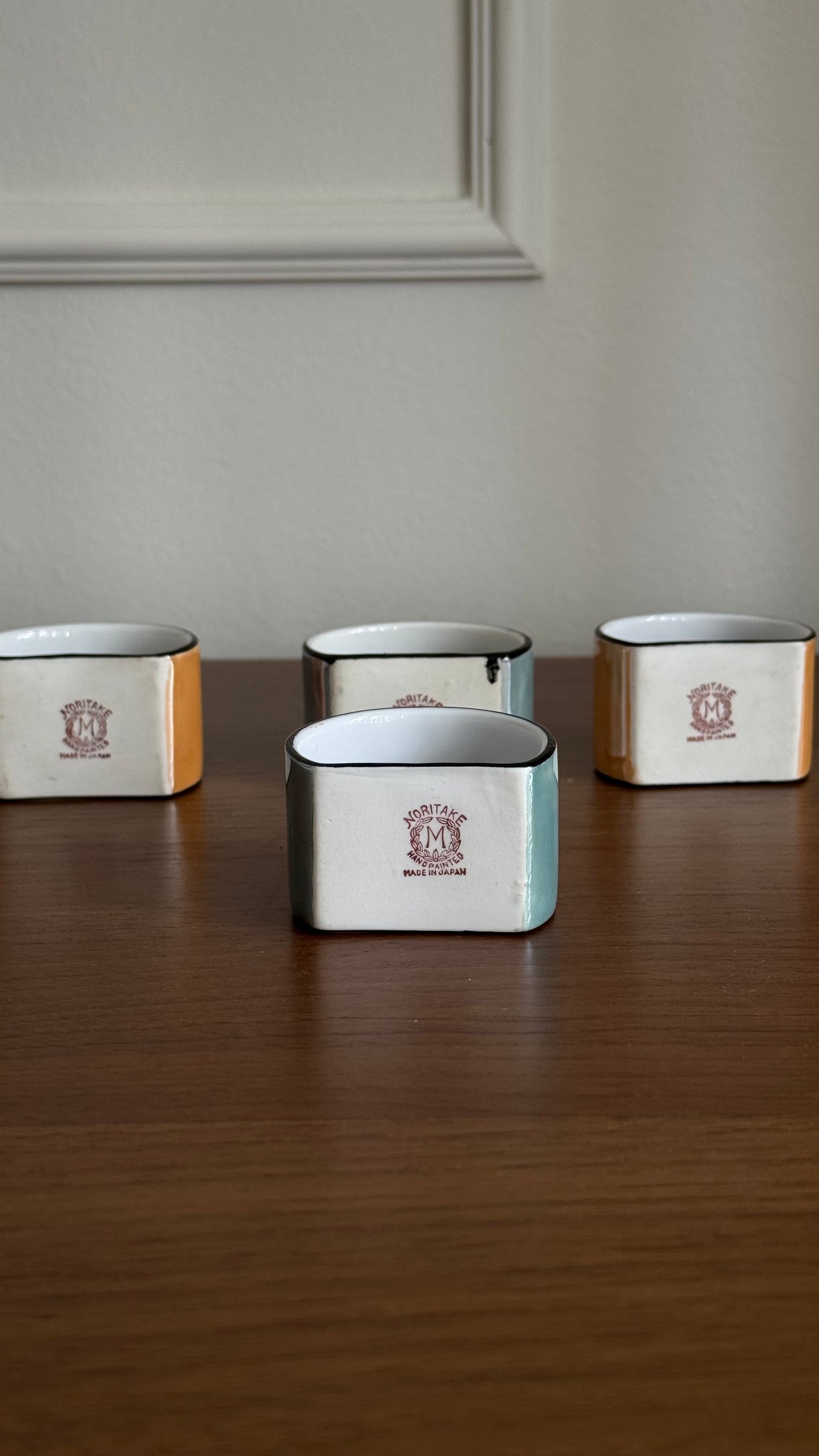 Noritake vintage porcelain hand painted art deco napkin rings, made in Japan (price for 4)