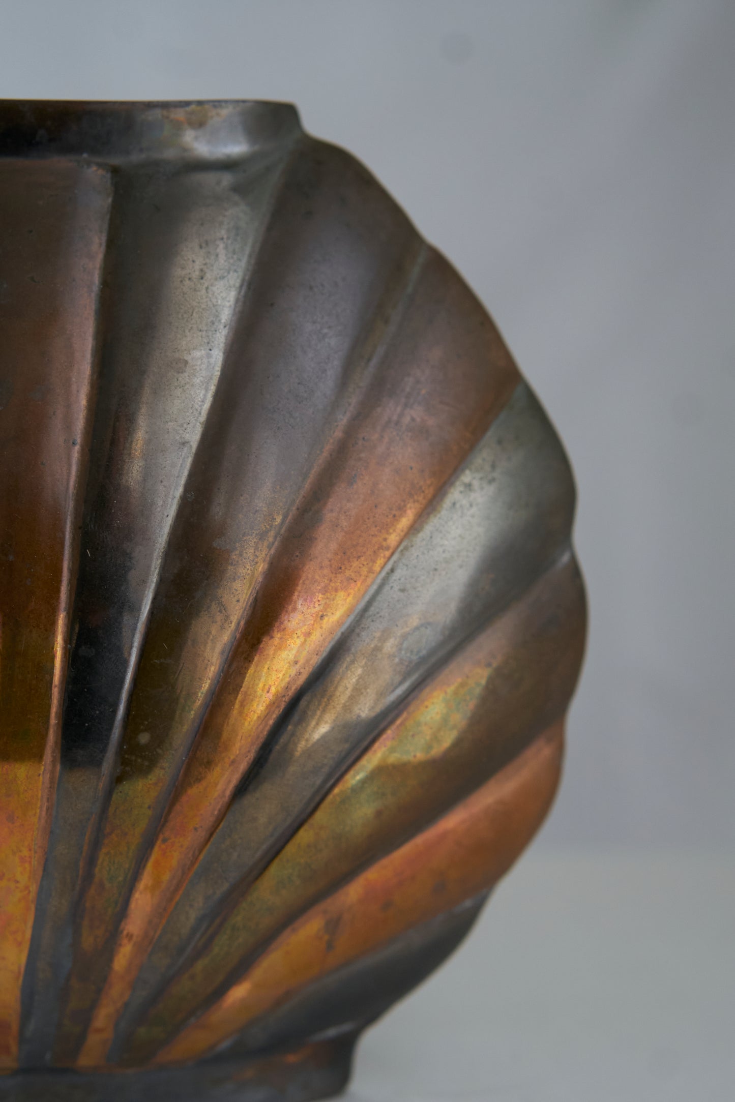 Vintage brass art deco shell vase