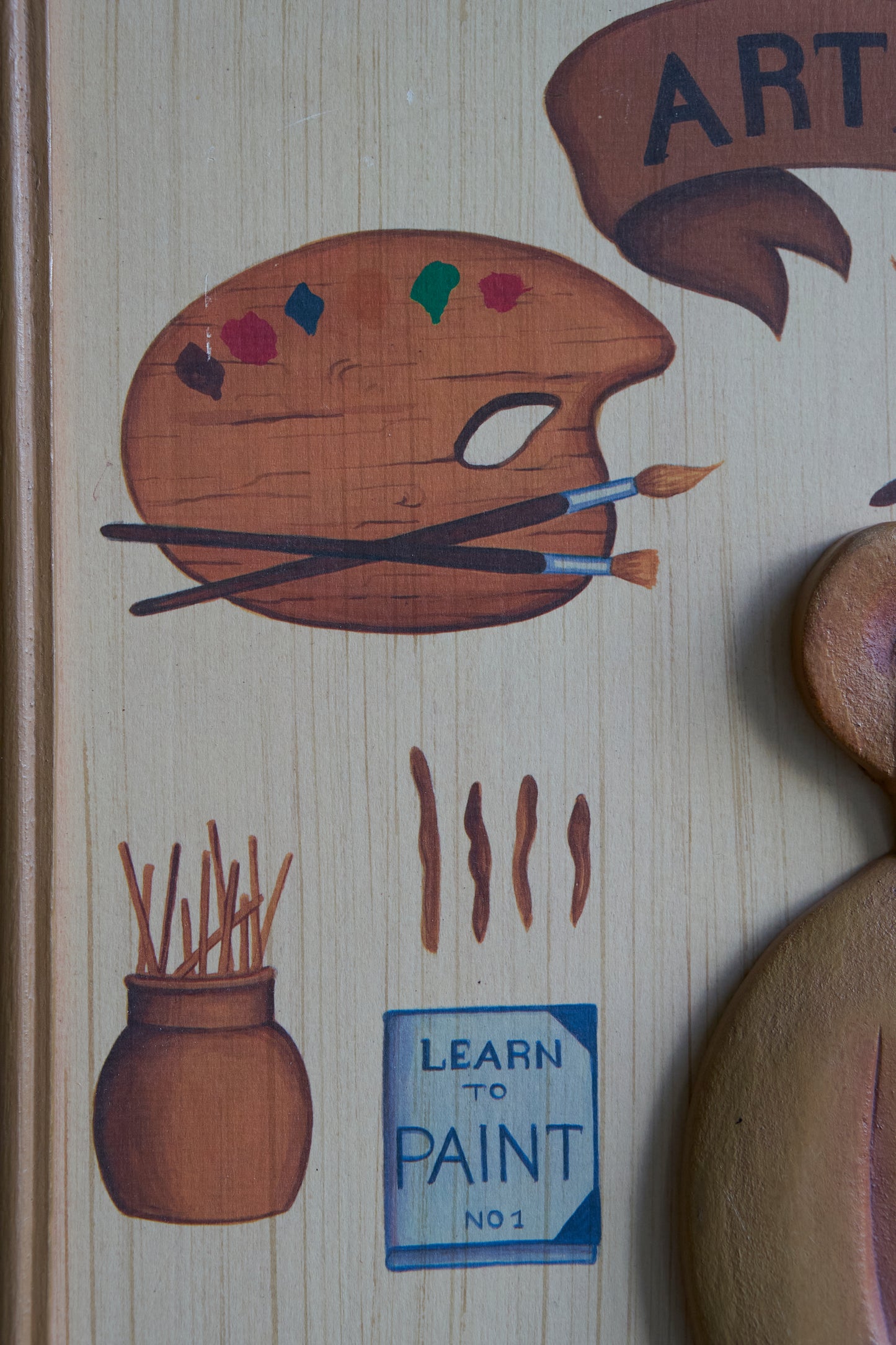 "Artist Bear" vintage handmade on the wood art piece (3D)