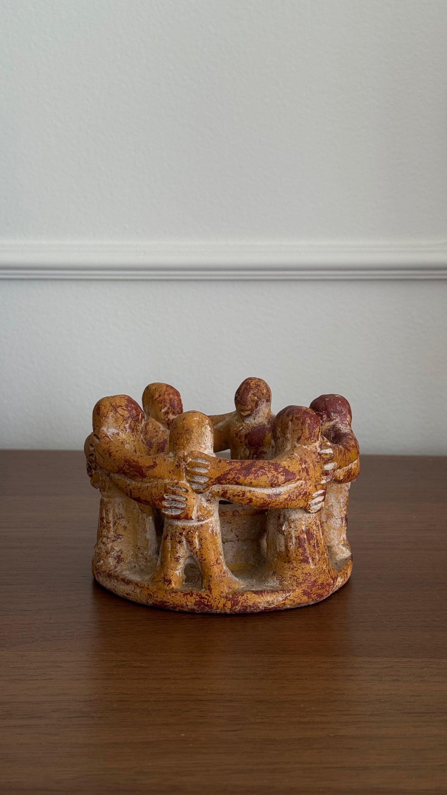 "Circle of Friends" candle holder