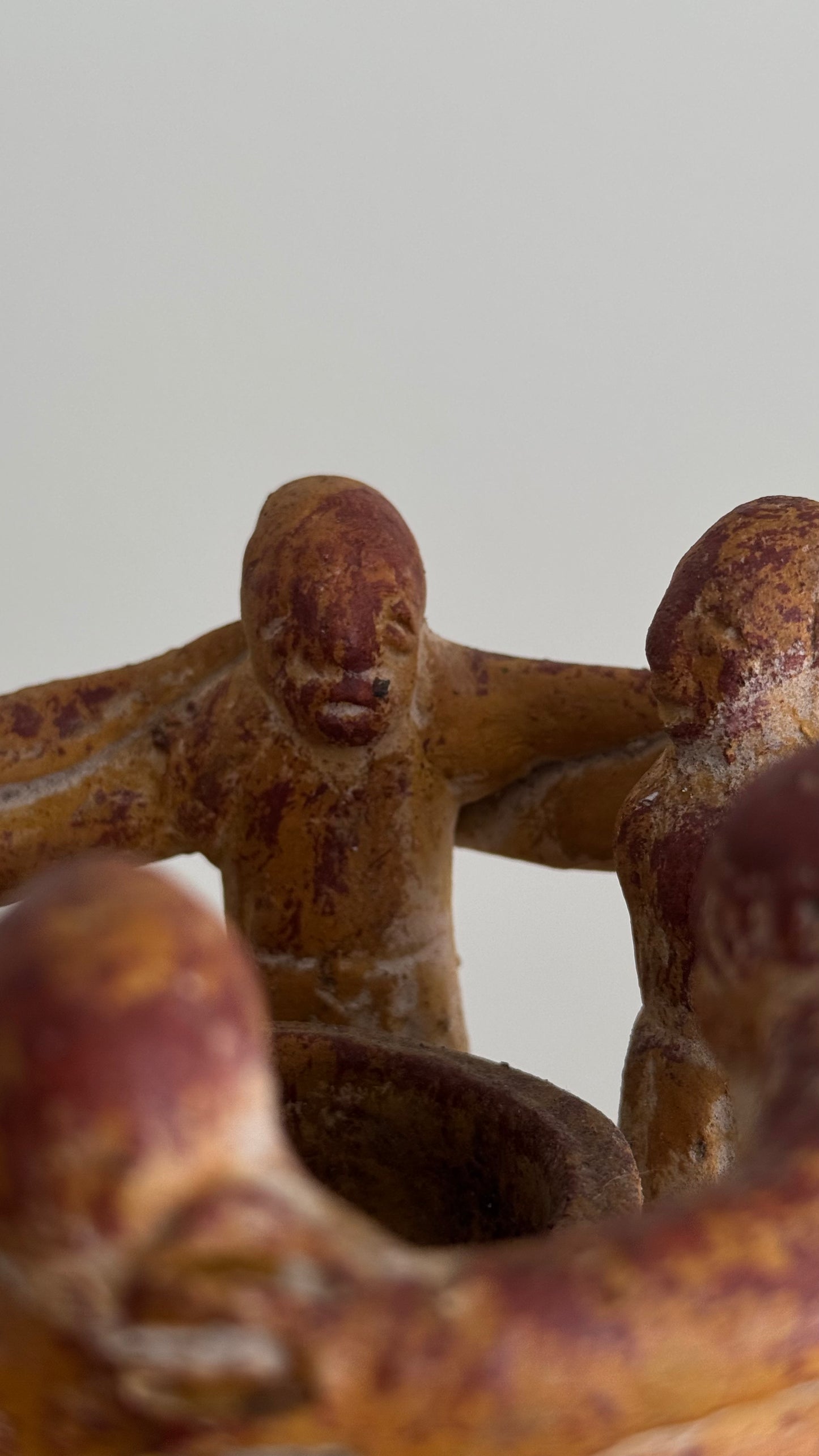 "Circle of Friends" candle holder