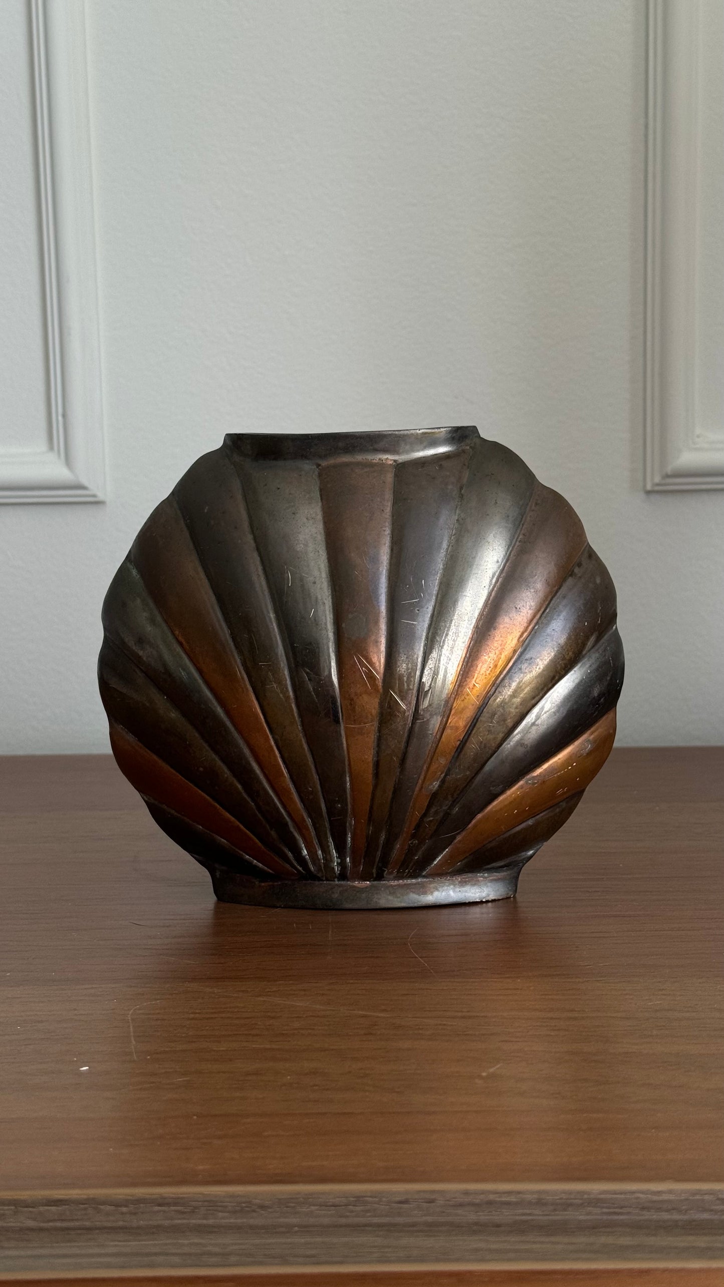 Vintage brass art deco shell vase