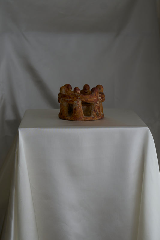 "Circle of Friends" candle holder